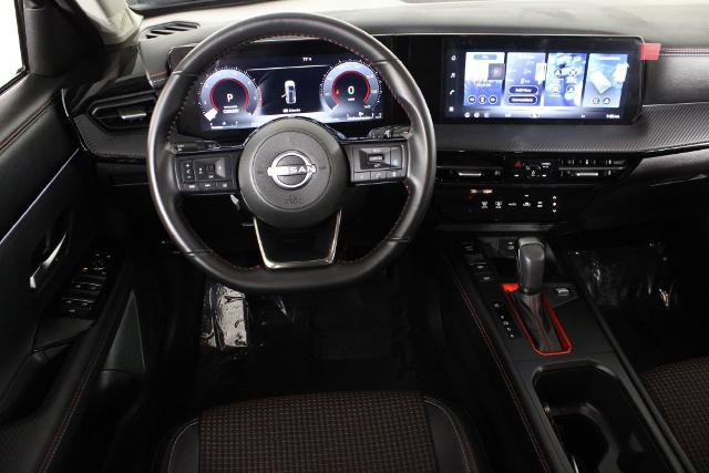 Certified 2026 Nissan Kicks SR FWD image 7