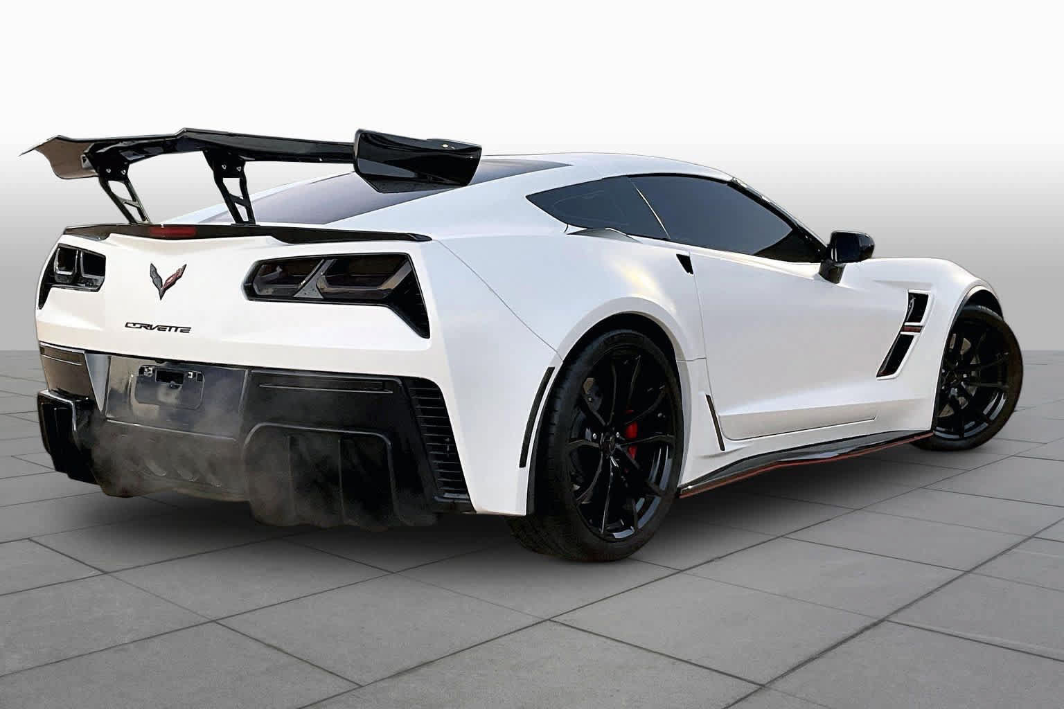 Used 2019 Chevrolet Corvette Grand Sport RWD image 14