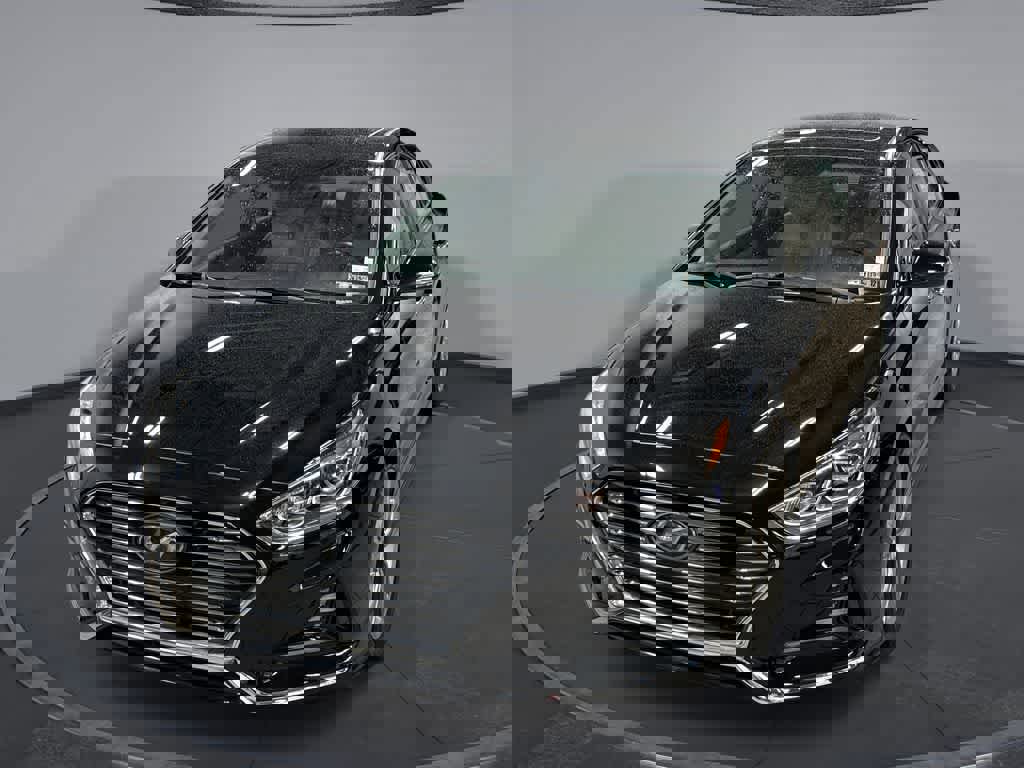 Used 2018 Hyundai Sonata Limited w/ Cargo Package image 1