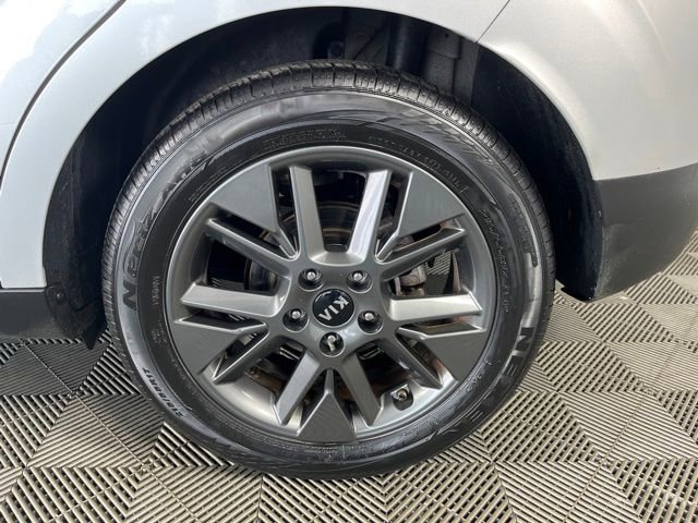 Used 2021 Kia Soul EX FWD image 9