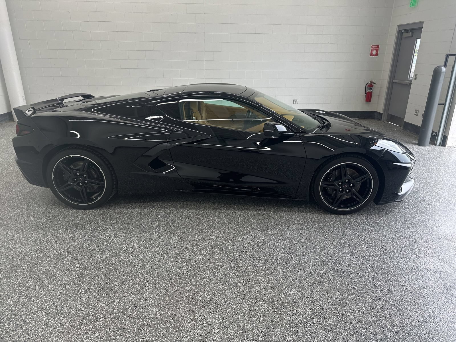 Used 2022 Chevrolet Corvette Stingray Premium Cpe w/ Z51 Performance Package RWD image 8