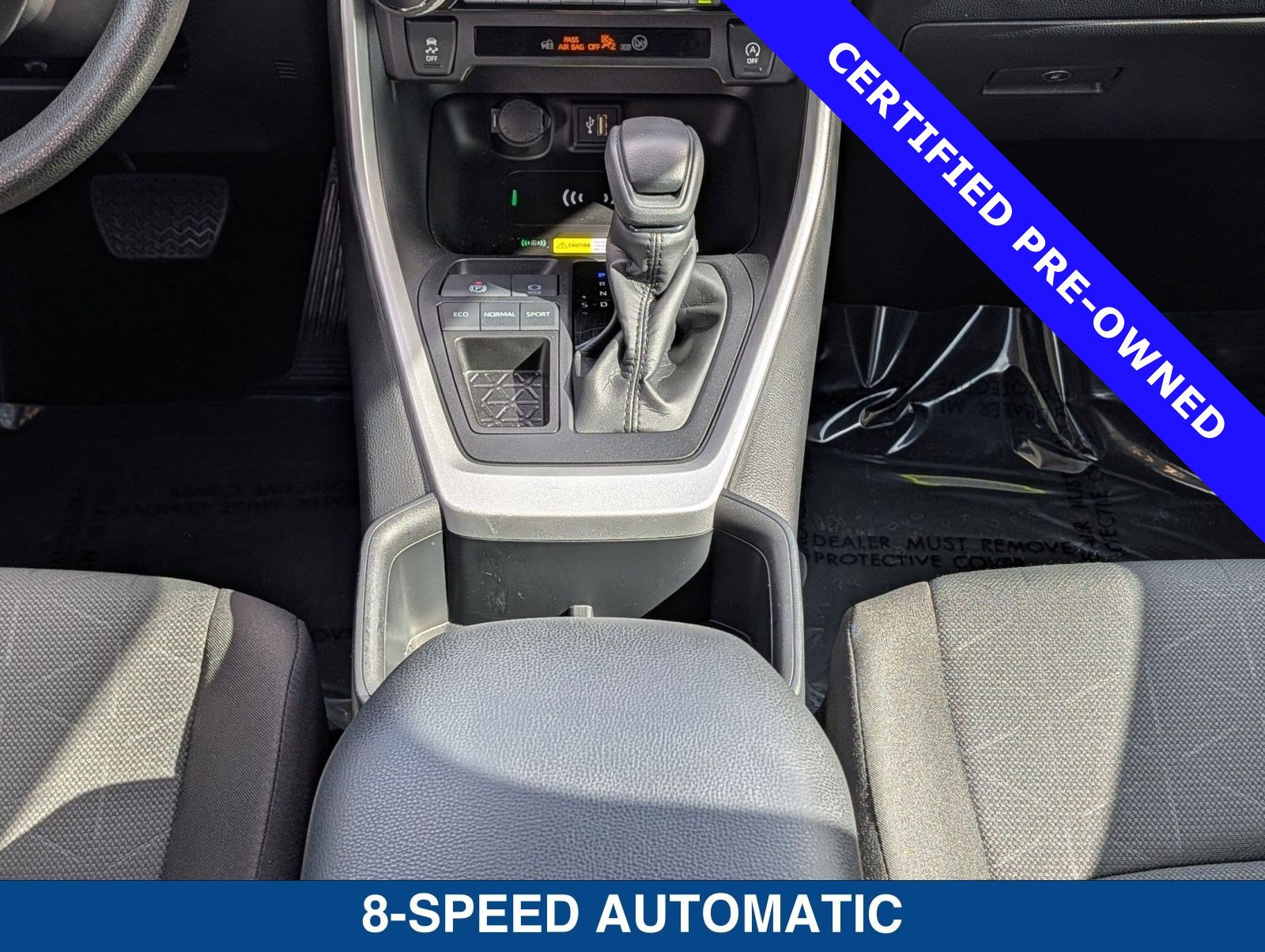 Used 2025 Toyota RAV4 XLE image 19