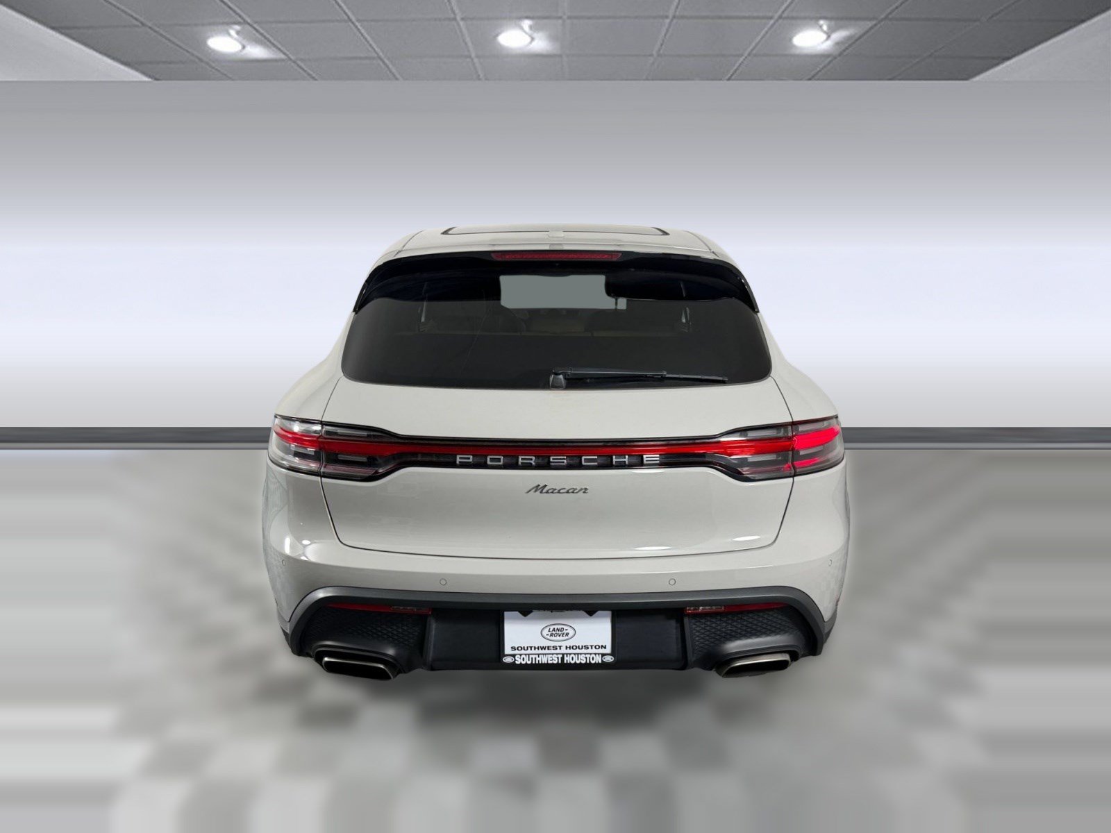 Used 2022 Porsche Macan AWD/4WD image 10