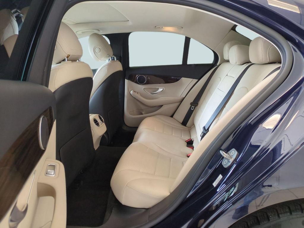 Used 2020 Mercedes-Benz C 300 4MATIC Sedan image 23