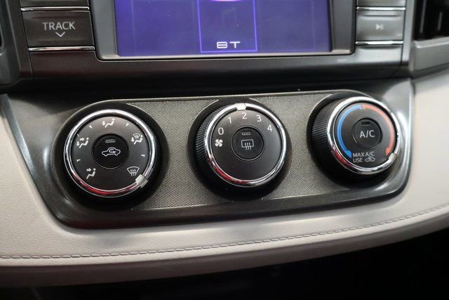 Used 2013 Toyota RAV4 LE image 20