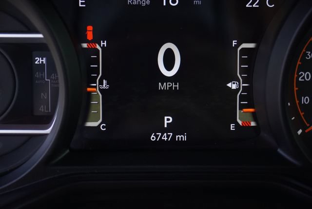 Used 2024 Jeep Wrangler Unlimited Rubicon AWD/4WD image 31