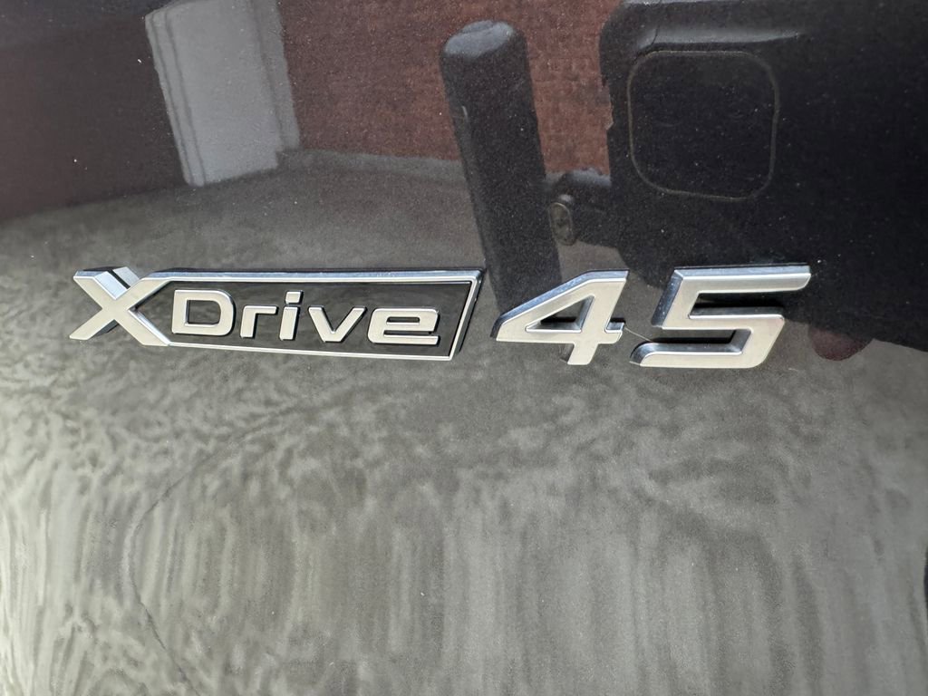 Used 2026 BMW iX xDrive45 image 5