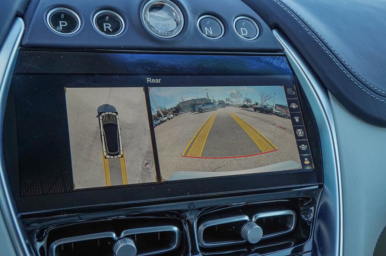 Used 2022 Aston Martin DBX image 26