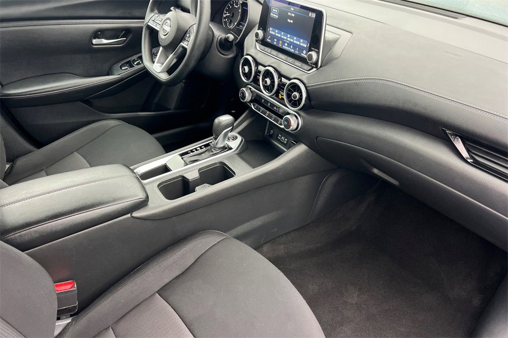 Used 2024 Nissan Sentra SV image 18