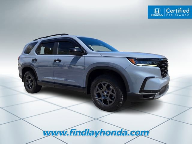 Certified 2023 Honda Pilot TrailSport image 3