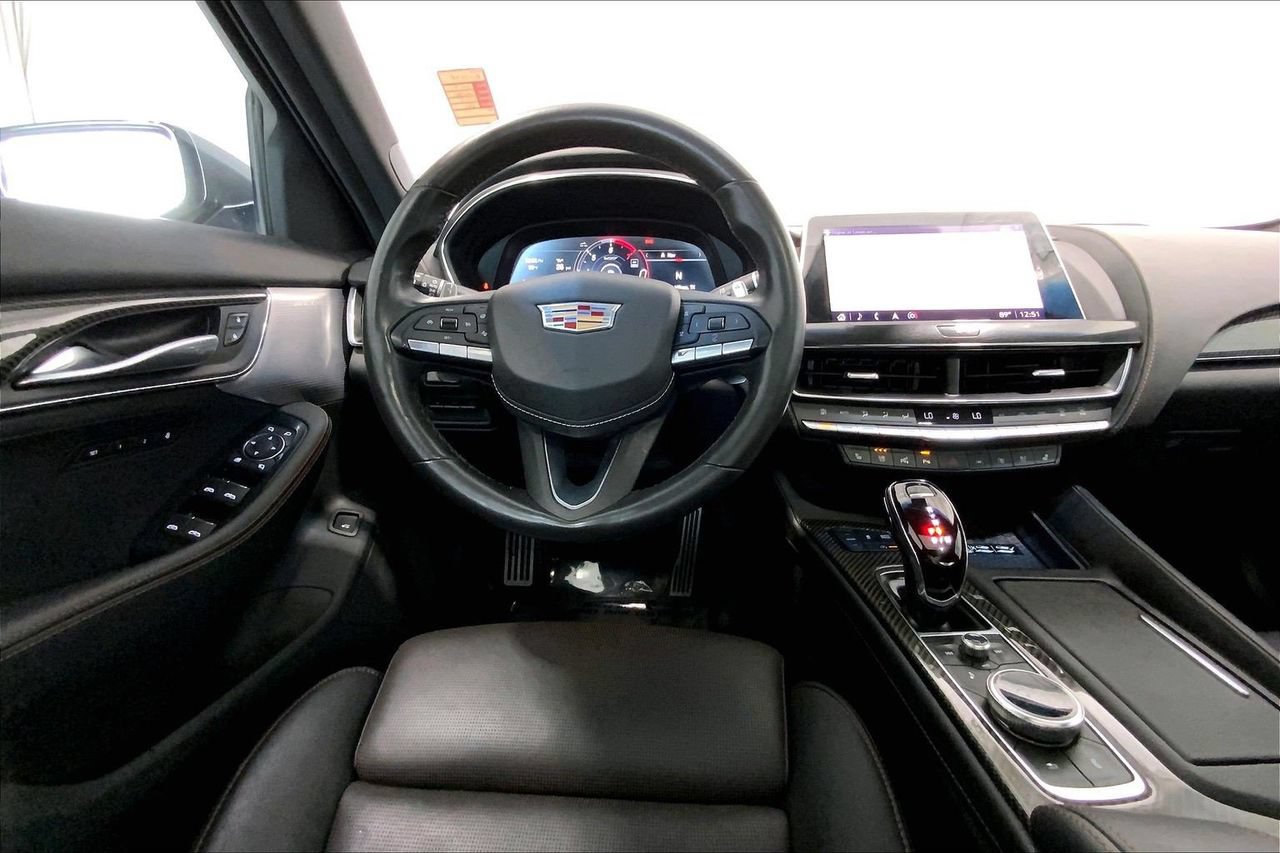 Used 2023 Cadillac CT5 V w/ Premium Package RWD image 4