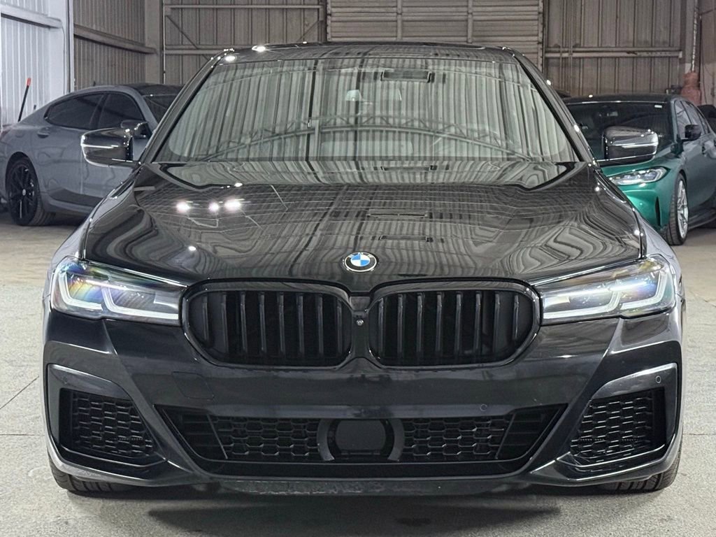 Used 2023 BMW M550i xDrive w/ Executive Package AWD/4WD image 3