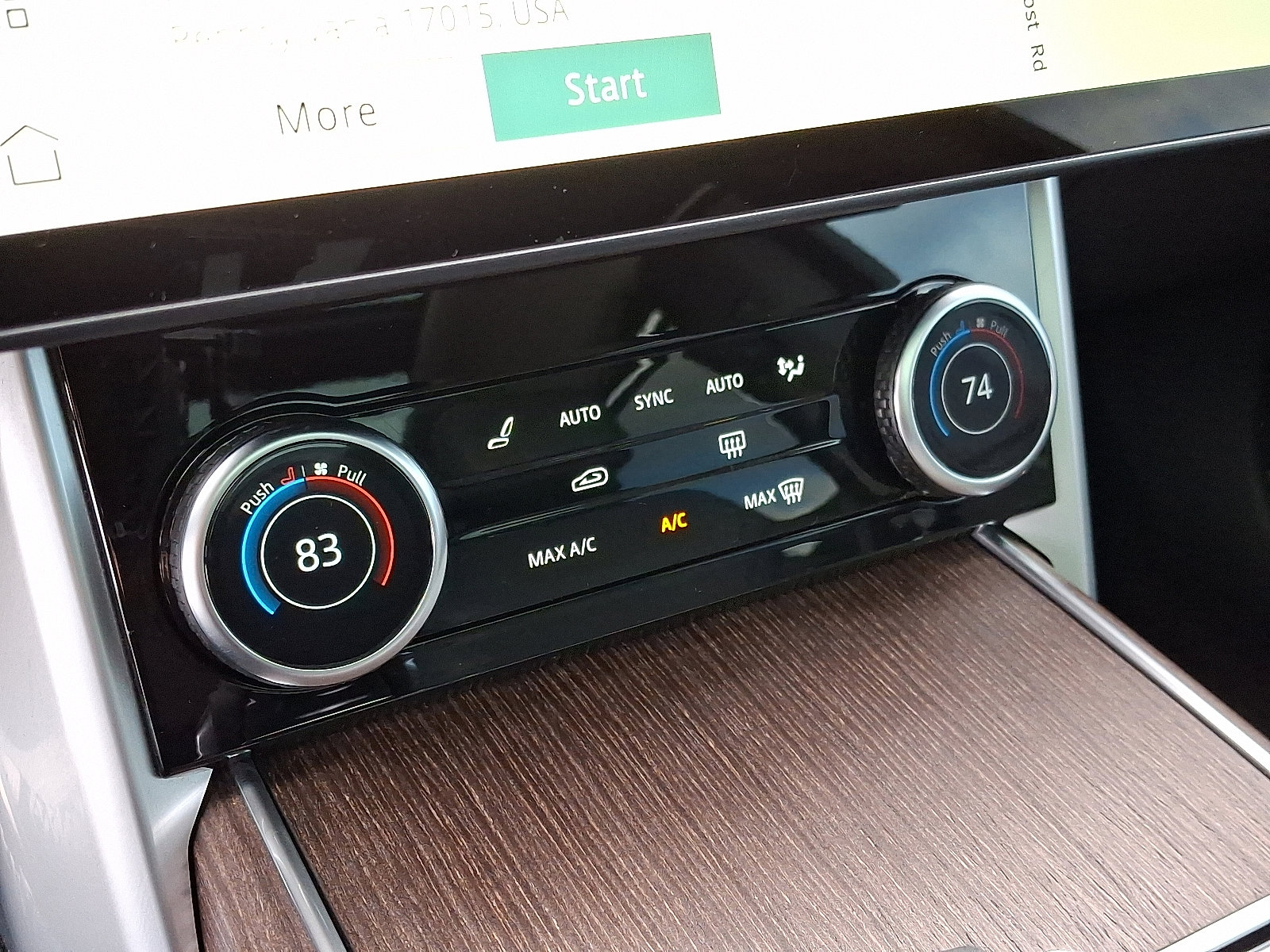 Used 2023 Land Rover Range Rover SE image 14