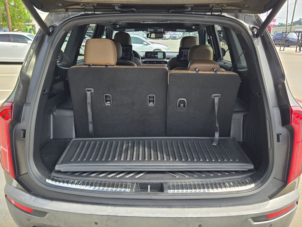 Used 2022 Kia Telluride SX w/ SX Prestige Package AWD/4WD image 12