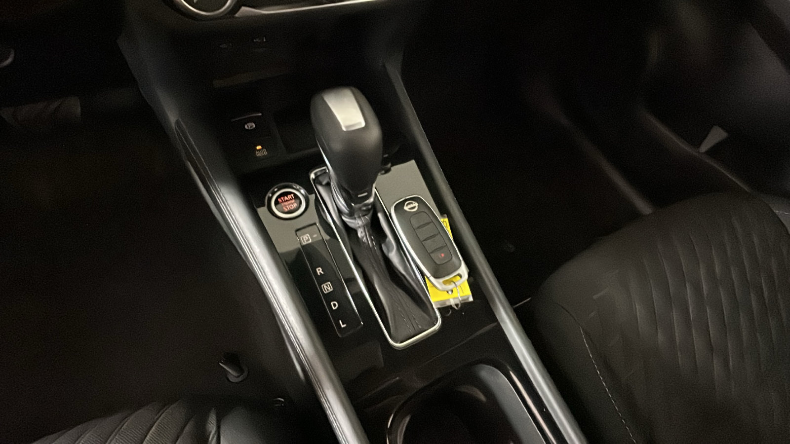 Used 2023 Nissan Kicks SV FWD image 24