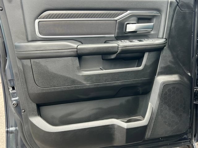 New 2026 RAM 3500 Big Horn AWD/4WD image 18