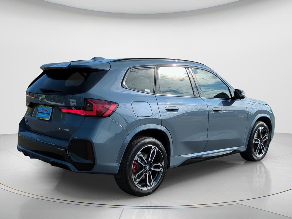 Used 2026 BMW X1 xDrive28i w/ Technology Package image 6