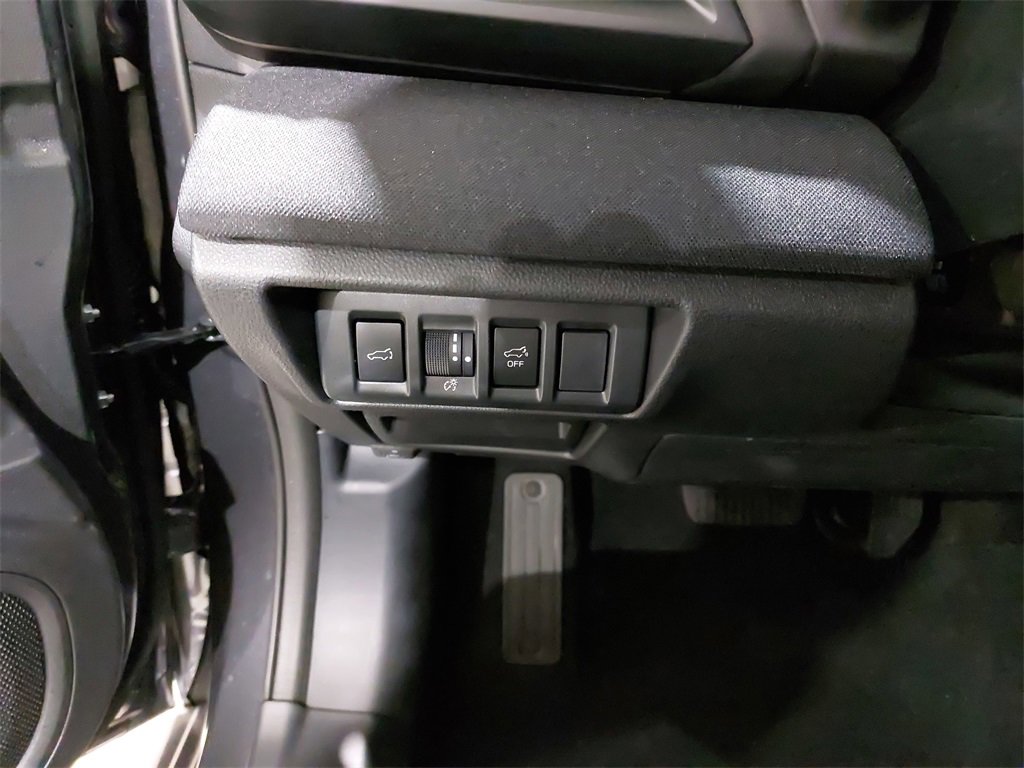 Used 2025 Subaru Outback Premium w/ Popular Package #1A image 27