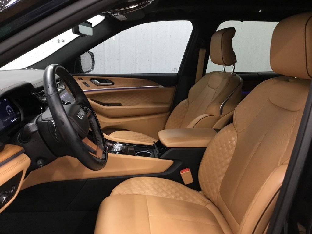 Used 2023 Jeep Grand Cherokee L Summit image 10