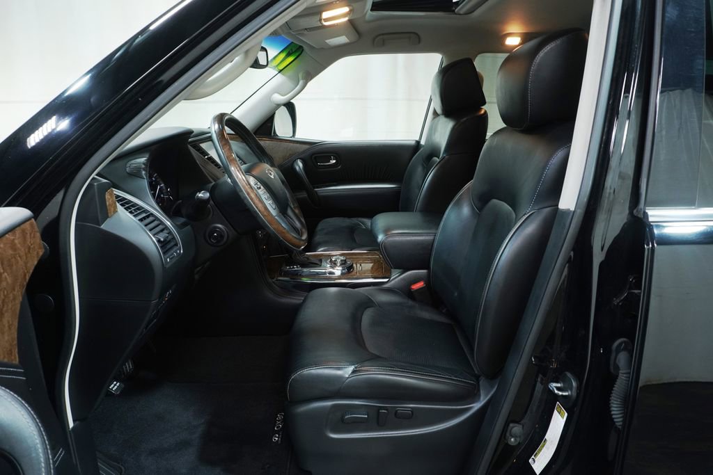 Used 2017 INFINITI QX80 4WD w/ Driver Assistance Package image 14