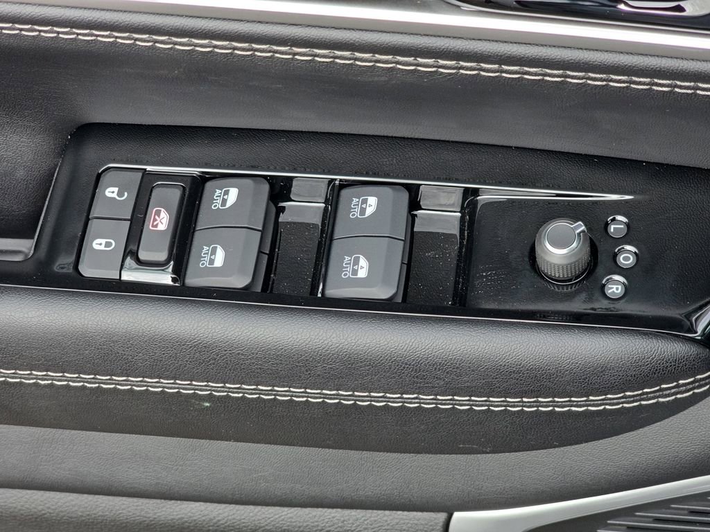 New 2025 Jeep Wagoneer L Series II image 29