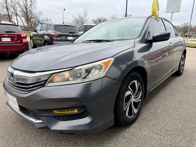 Used 2017 Honda Accord LX image 4