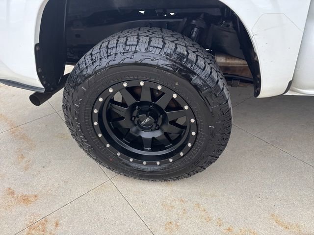 Used 2019 Toyota Tacoma SR w/ SR Convenience Package AWD/4WD image 10