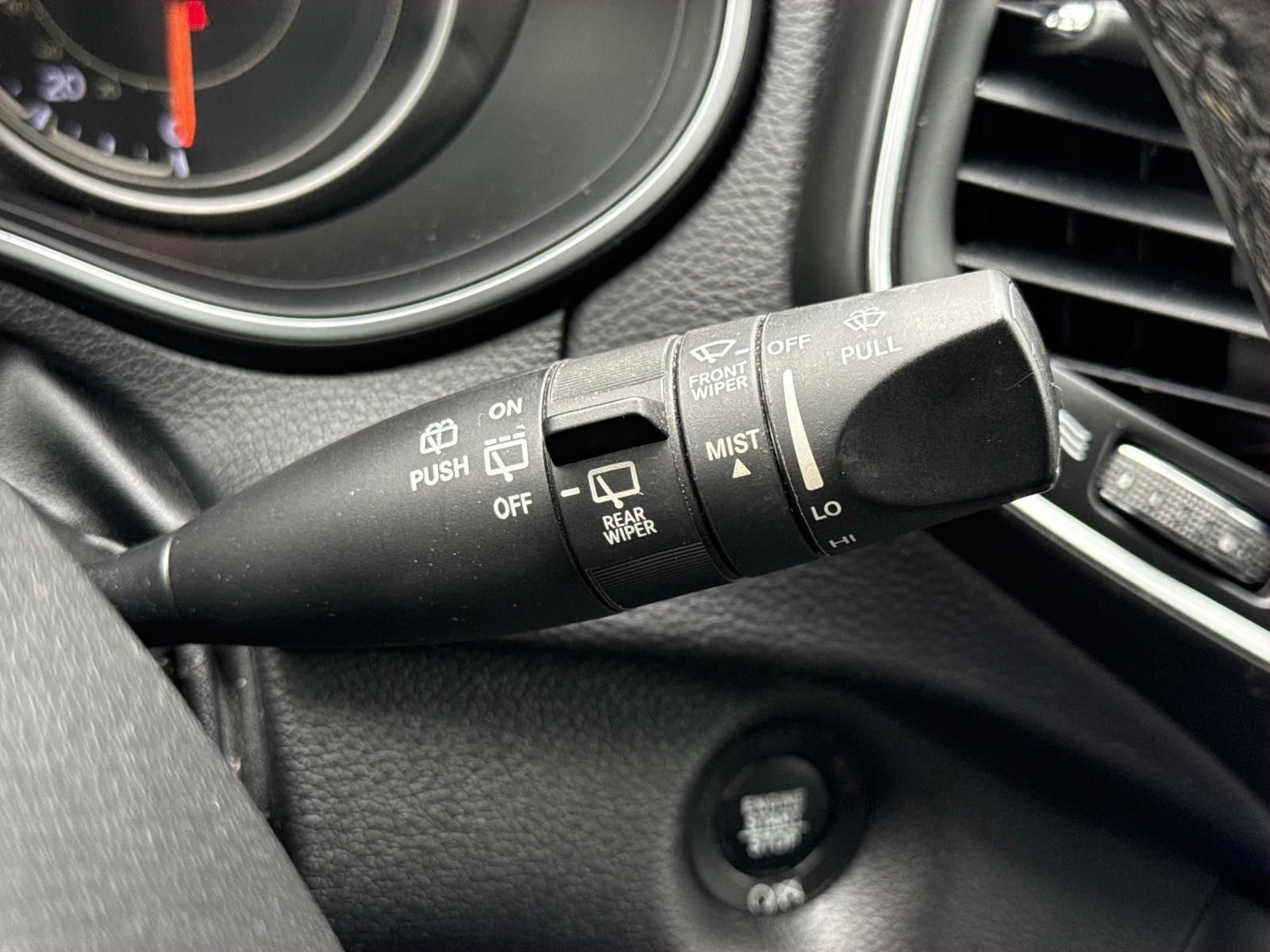 Used 2019 Jeep Cherokee Latitude Plus image 17