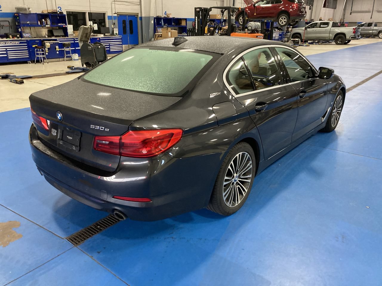 Used 2019 BMW 530e xDrive w/ Convenience Package AWD/4WD image 7