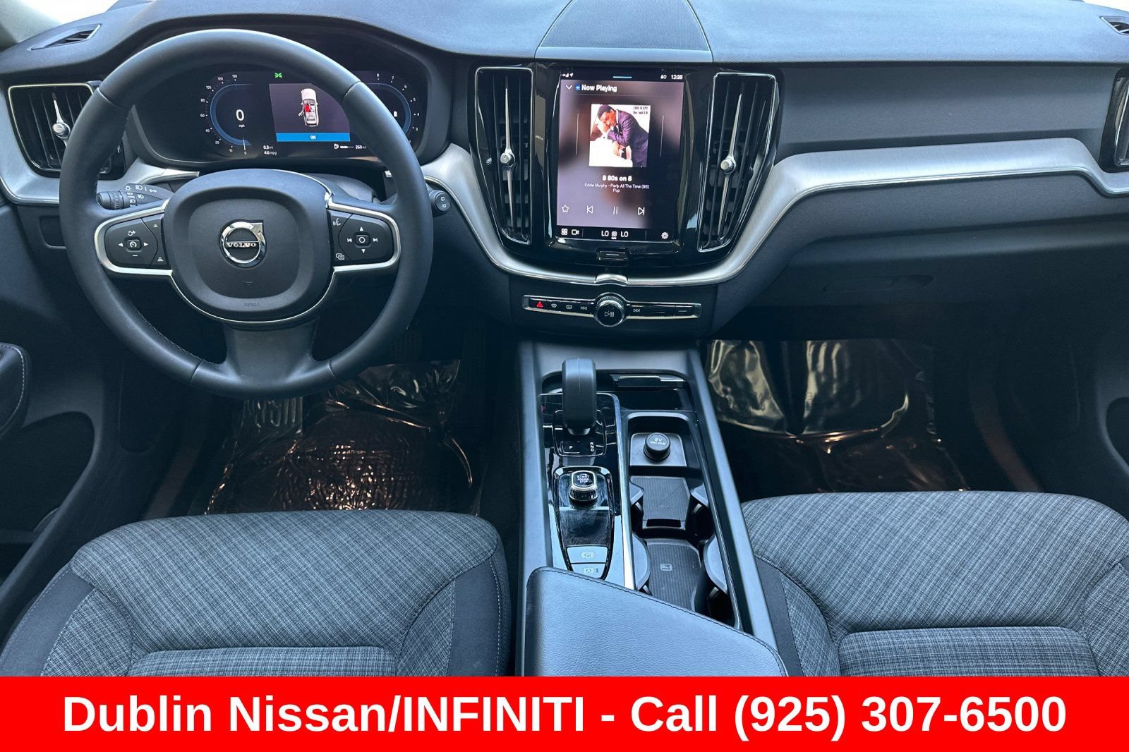Used 2023 Volvo XC60 B5 Core w/ Protection Package Premier FWD image 16
