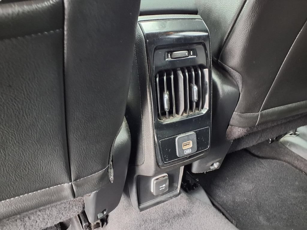 Used 2023 Jeep Compass Latitude w/ Sun and Sound Group AWD/4WD image 25