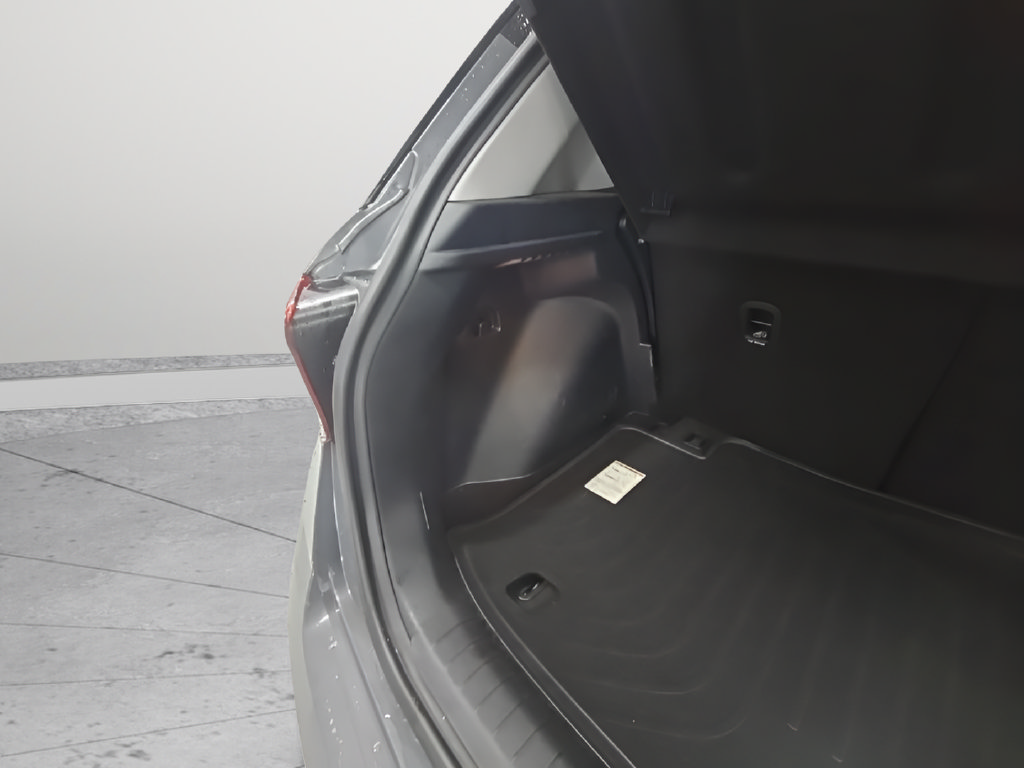 Certified 2026 Hyundai Venue SEL FWD image 20