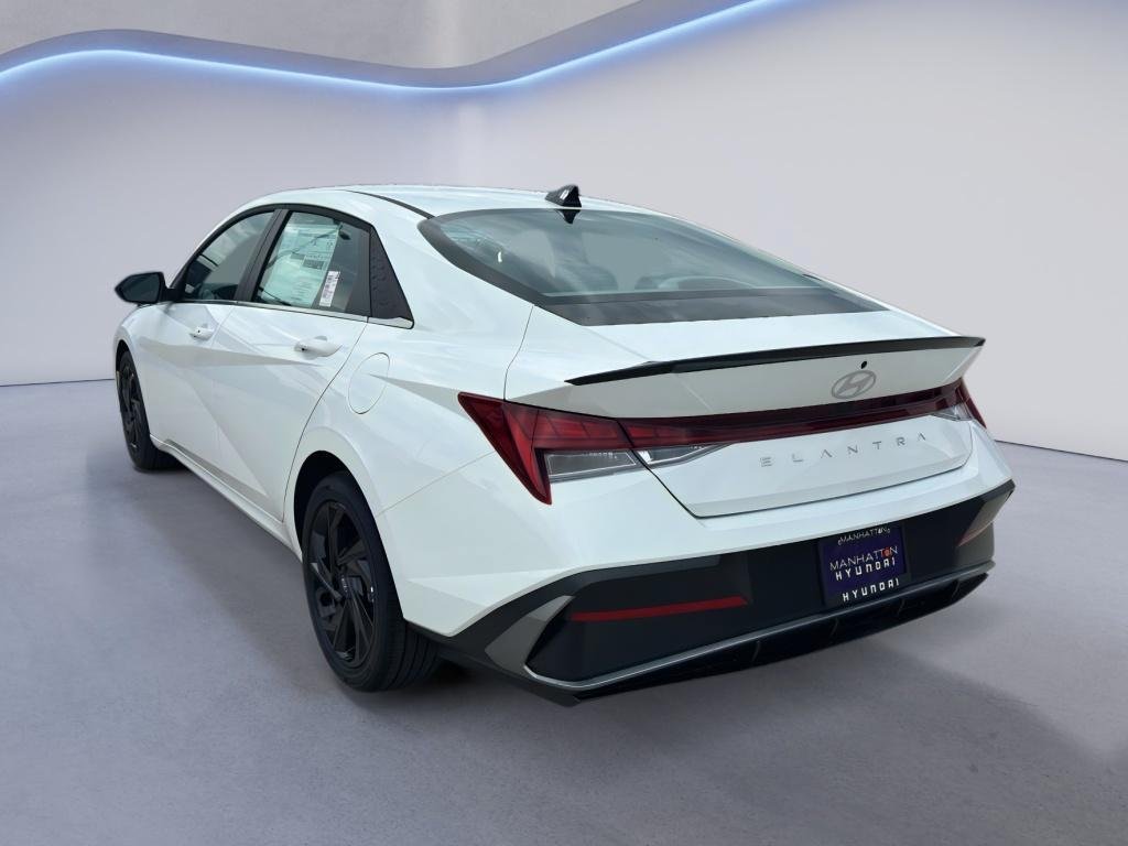 New 2026 Hyundai Elantra SEL Sport Premium FWD image 6