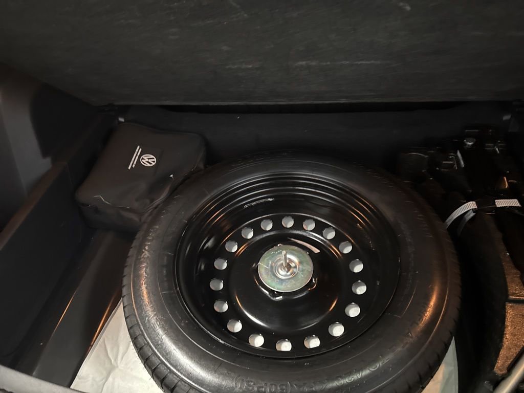 Used 2022 Volkswagen Atlas Cross Sport SEL image 33