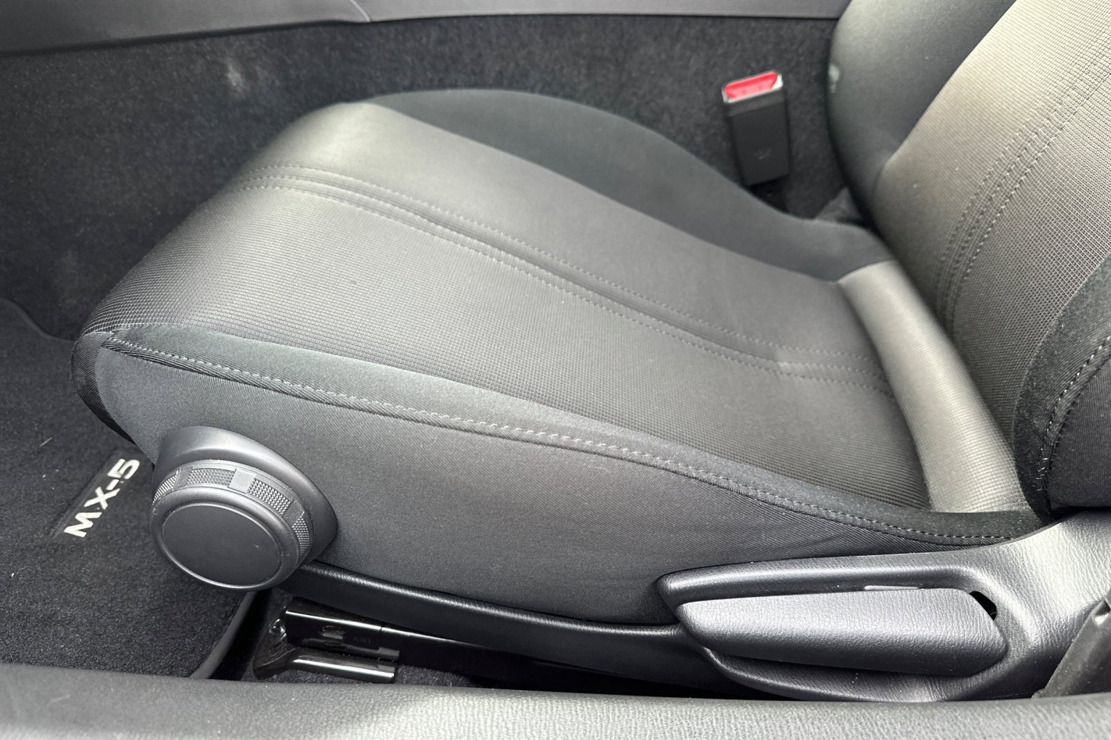 Used 2023 MAZDA MX-5 Miata Sport image 14