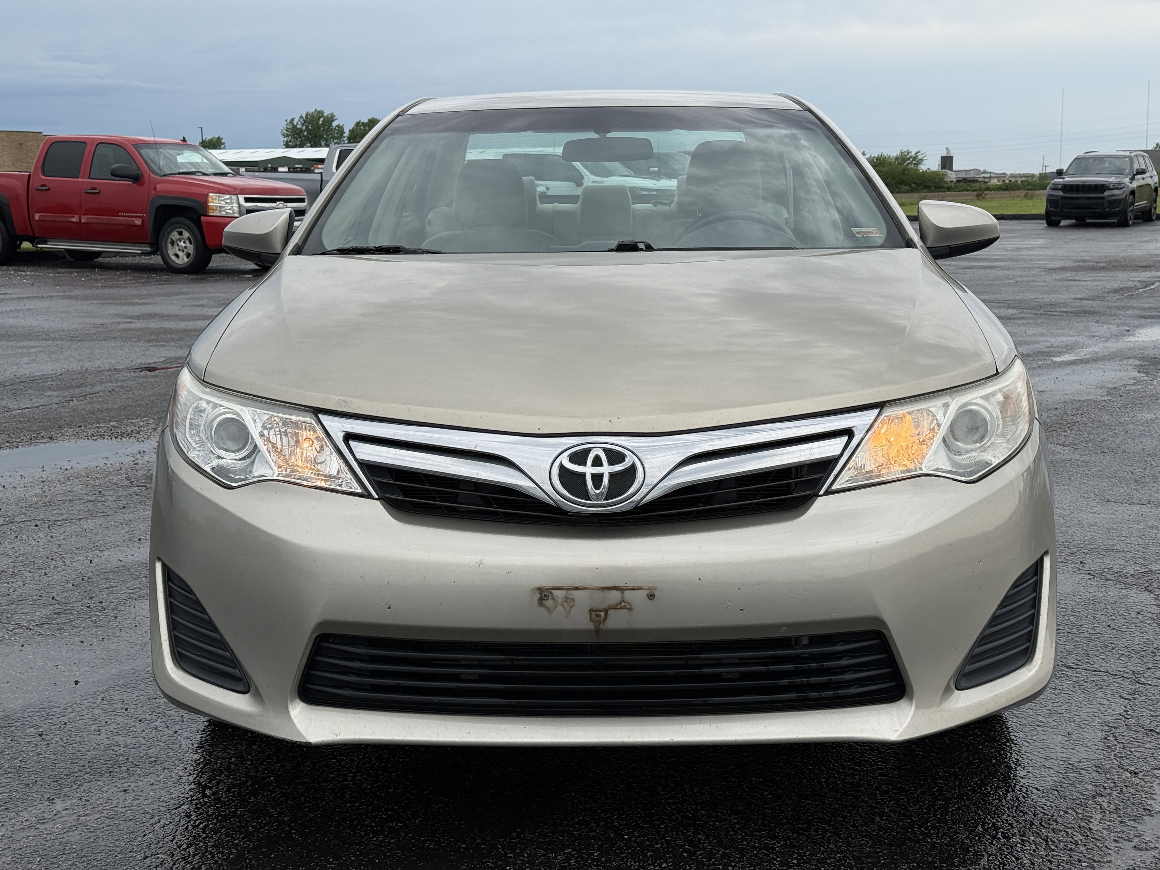 Used 2013 Toyota Camry LE FWD image 8