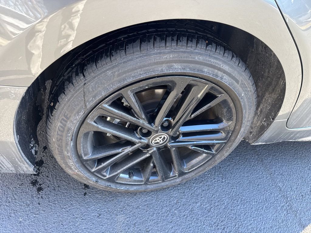 Used 2025 Toyota Camry SE image 17