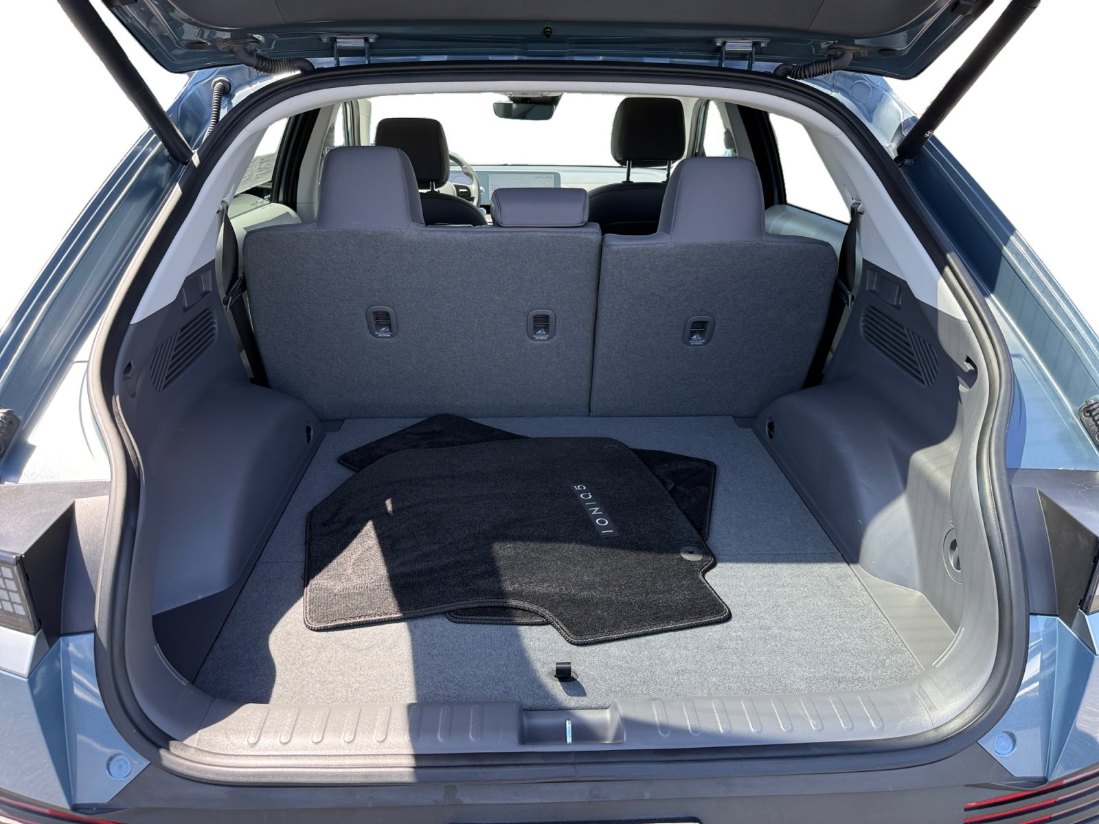 Used 2024 Hyundai Ioniq 5 SEL RWD image 17