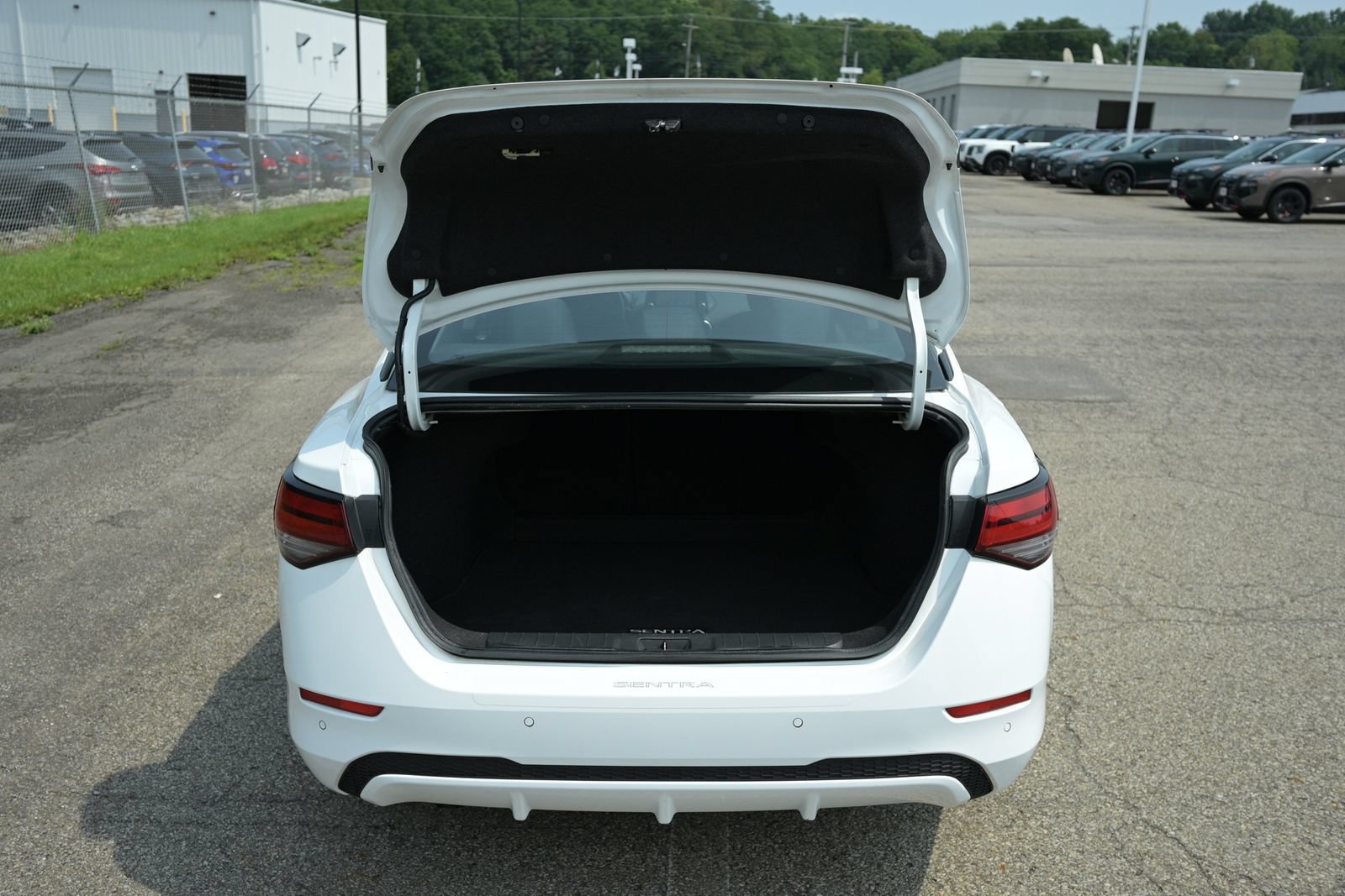 Used 2023 Nissan Sentra S FWD image 35