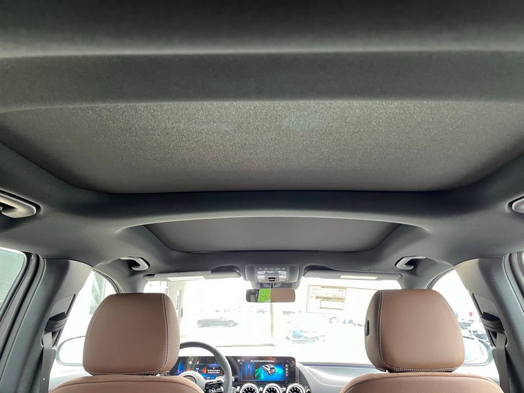 Certified 2025 Mercedes-Benz GLA 35 AMG 4MATIC image 60