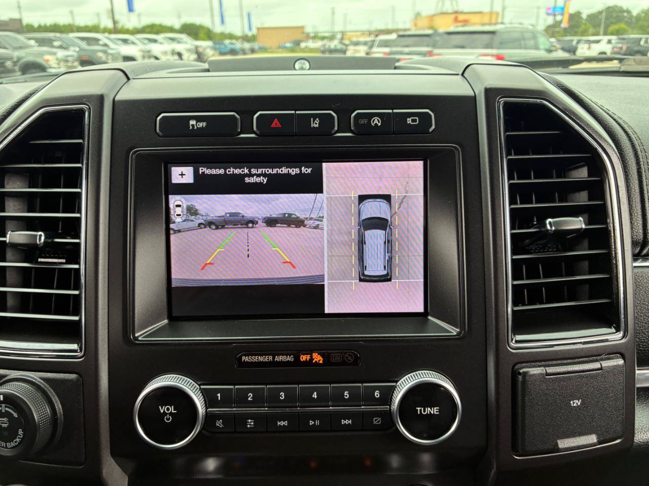 Used 2019 Ford Expedition Limited w/ Special Edition Package RWD image 26