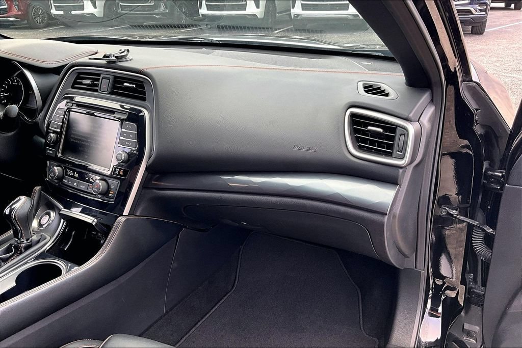 Used 2023 Nissan Maxima SR w/ Sport Mat Group FWD image 22
