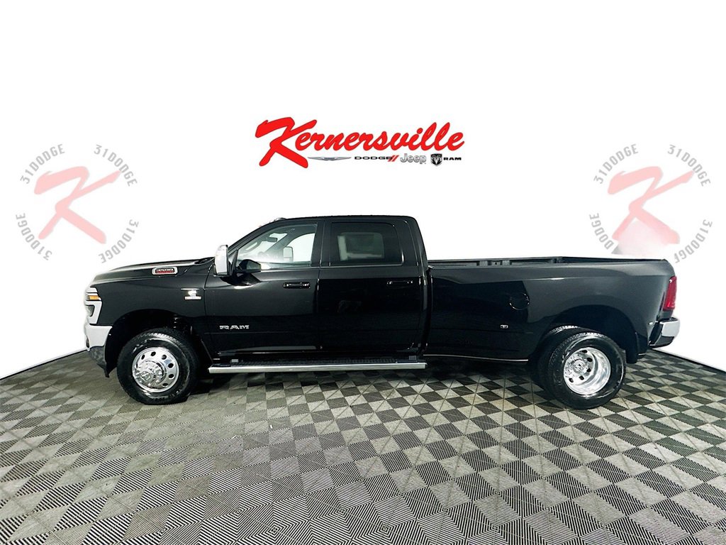 New 2025 RAM 3500 Laramie image 4