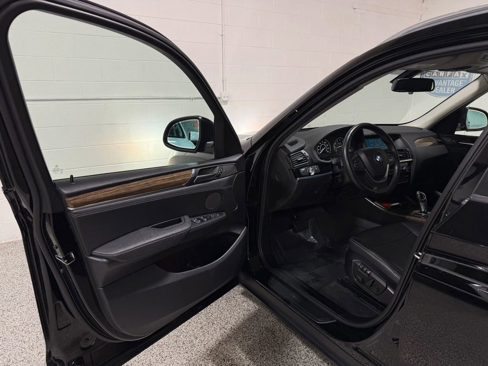 Used 2015 BMW X3 xDrive28i AWD/4WD image 9