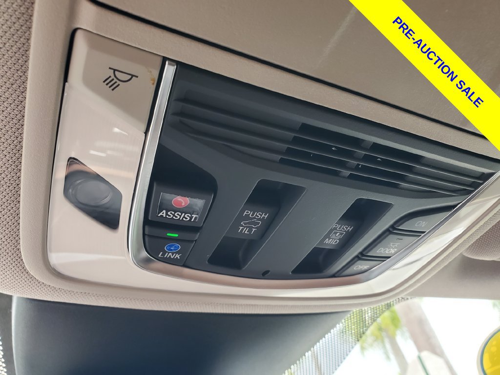 Used 2024 Acura MDX w/ Technology Package FWD image 35