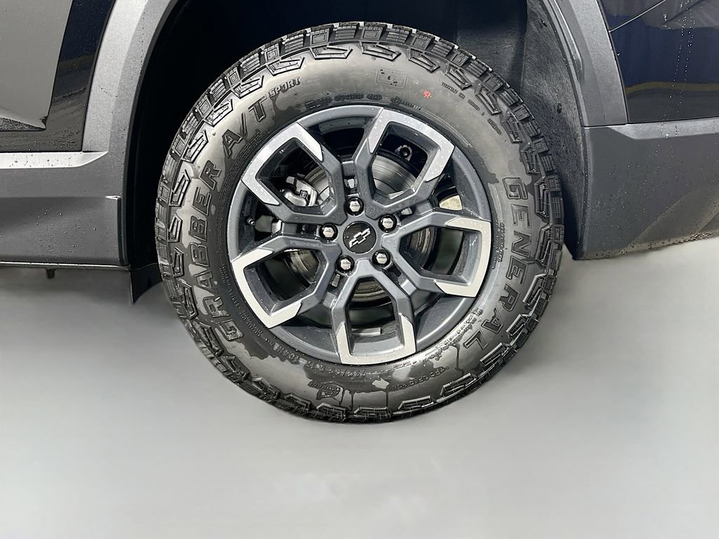 New 2026 Chevrolet Equinox ACTIV w/ Safety and Technology Package image 31