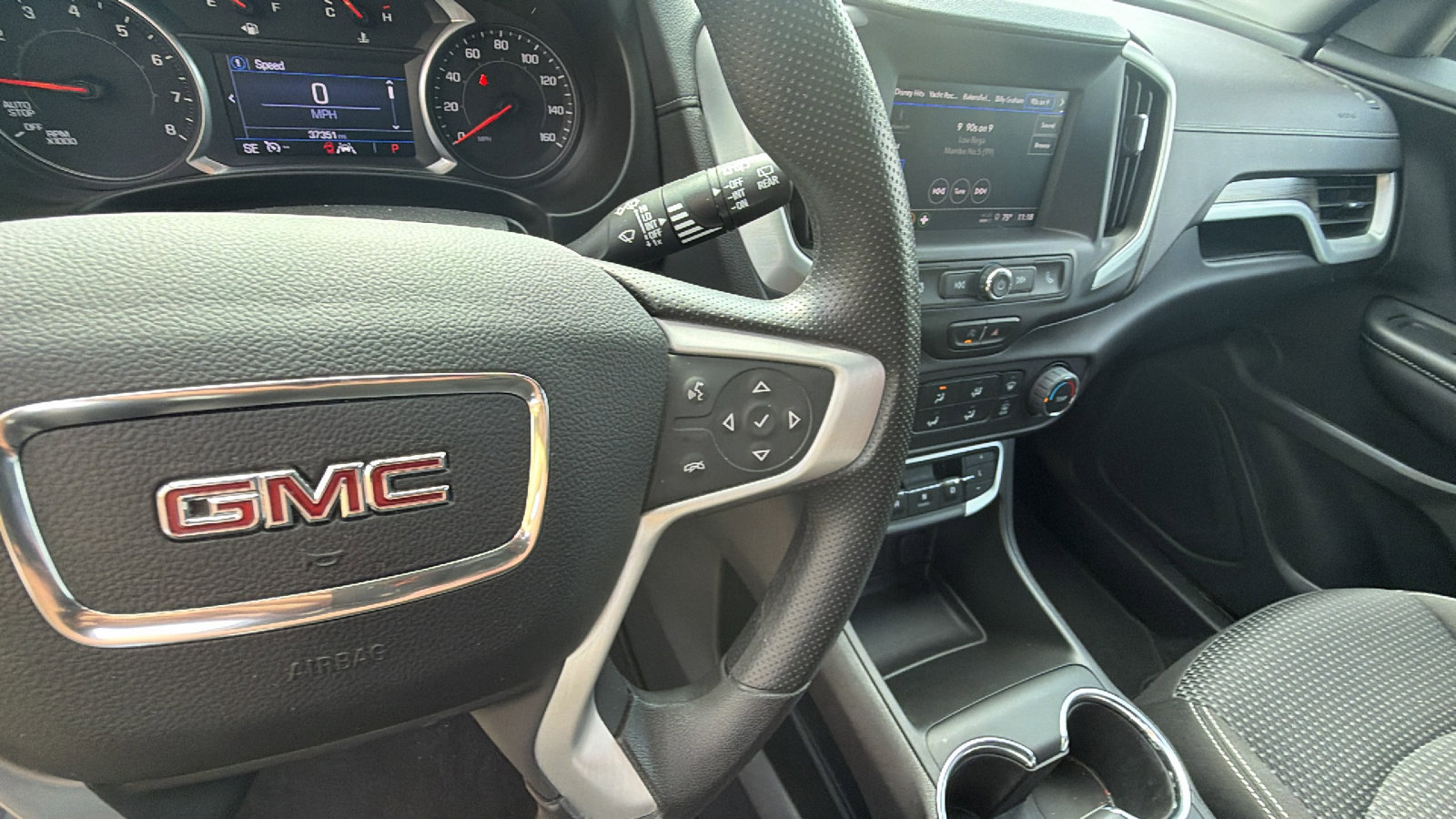 Used 2022 GMC Terrain SLE FWD image 27