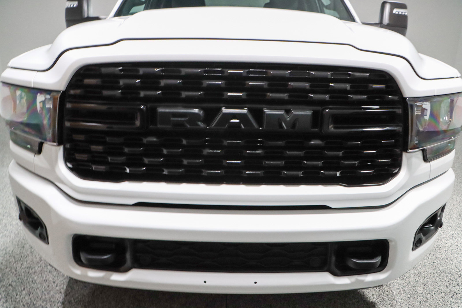 Used 2024 RAM 2500 Big Horn w/ Night Edition image 4