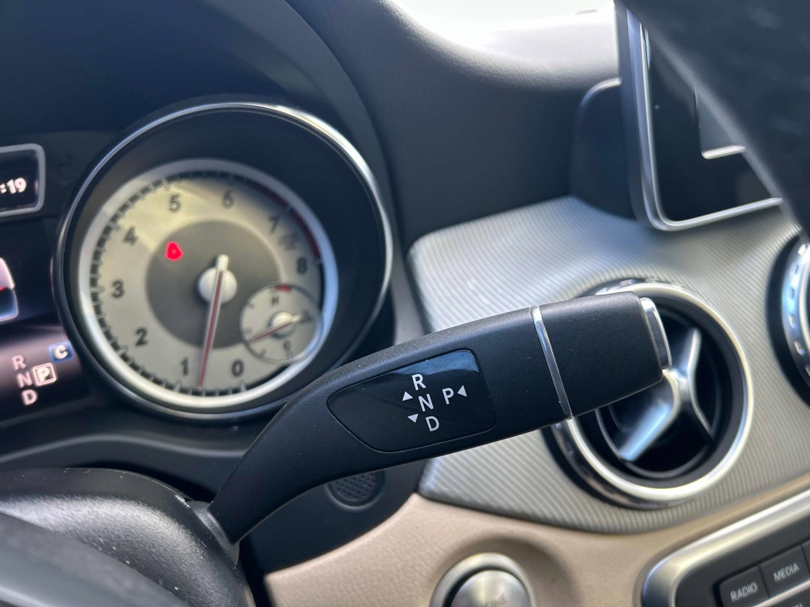 Used 2017 Mercedes-Benz GLA 250 GLA 250 4MATIC SUV AWD image 28