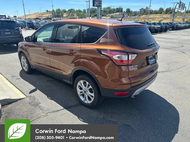 Used 2017 Ford Escape SE AWD/4WD image 5